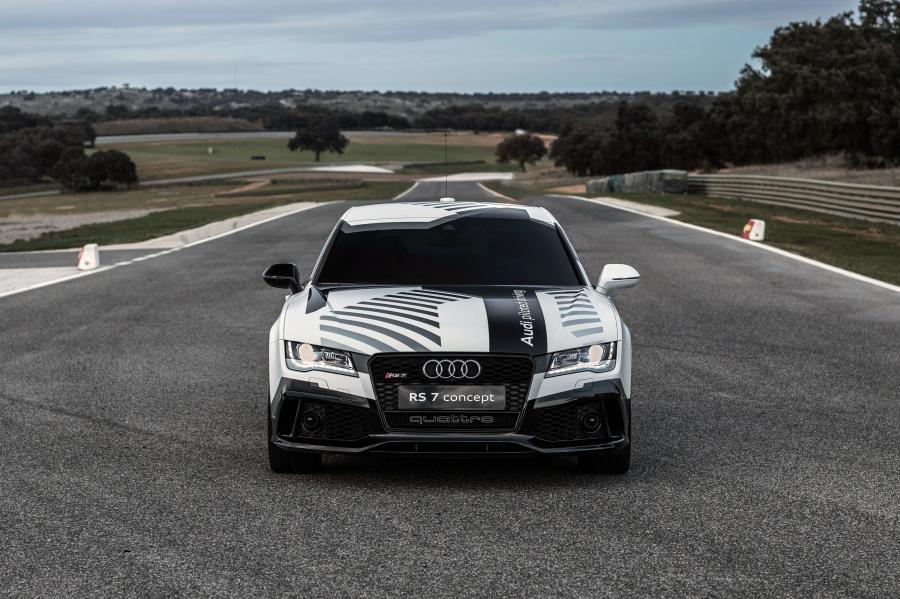  Audi RS7 Sportback Piloted Driving Concept 2014 года  (фото 16 из 22)
